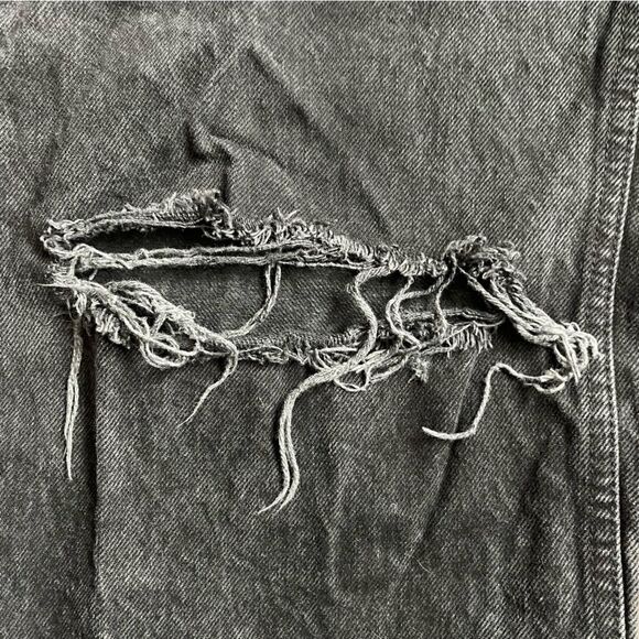 Trendy Zara wide leg cropped Black Distressed Jeans 100% cotton size 10 - Picture 6 of 11
